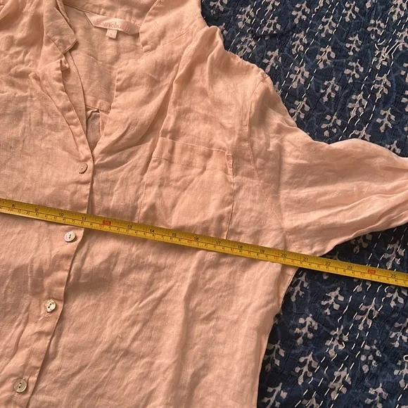 Homebodii 100% linen lounge set top and shorts - Picture 5 of 5